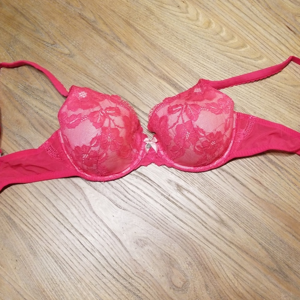 VS Bra